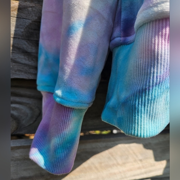 Sparkpaws Tie-dyed Human Hoodie - Picture 5 of 8